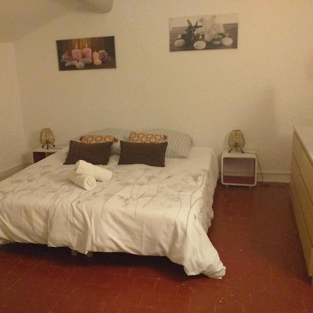 Deux M Bed & Breakfast Villes-sur-Auzon Ngoại thất bức ảnh